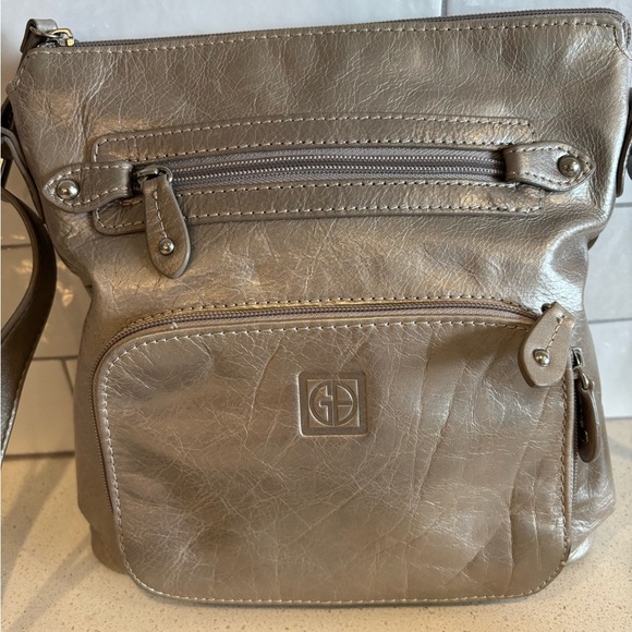 Giani Bernini Metallic Champagne Pebble Leather Crossbody Bag Shoulder Bag Purse - Picture 2 of 10
